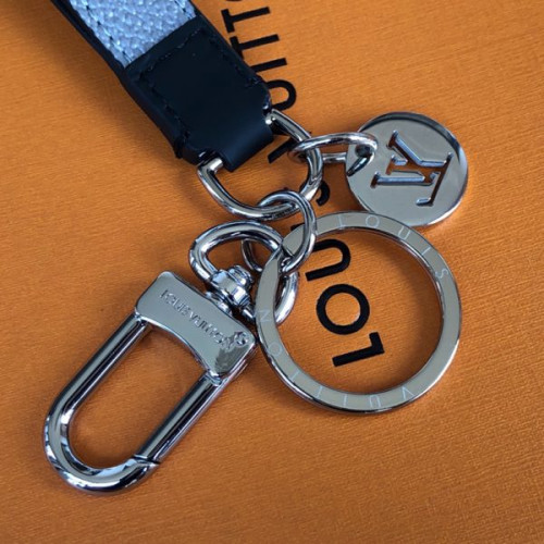 l0*is-V*t0n-key-ring-4