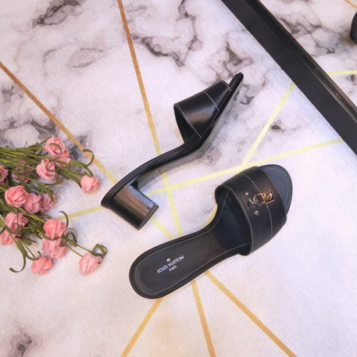 l0*is-V*t0n-lock-sandals-4