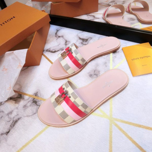 l0*is-V*t0n-lock-slippers-2