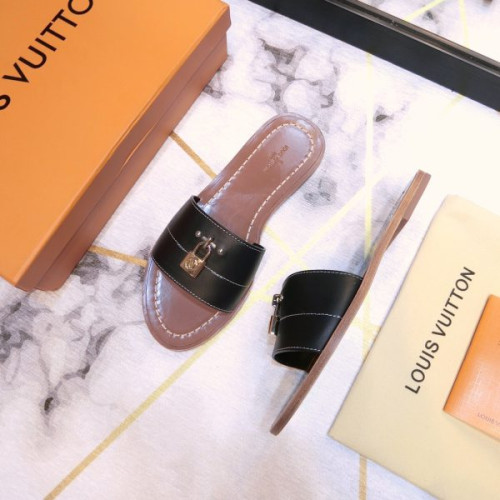 l0*is-V*t0n-lock-slippers-7