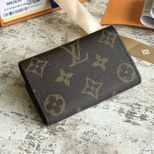 l0*is-V*t0n-monogram-key-case