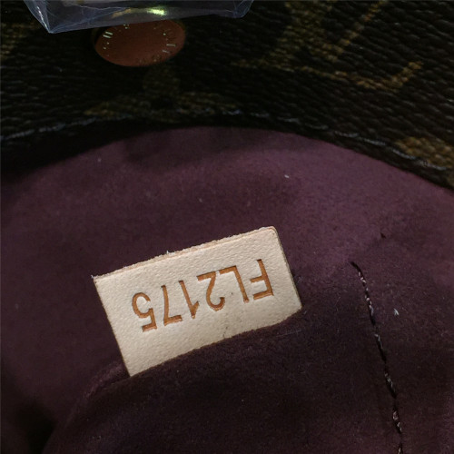 l0*is-V*t0n-montaigne-bb-replica-bag-4