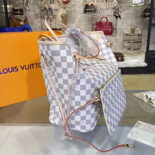 l0*is-V*t0n-neverfull-mm-replica-bag-2