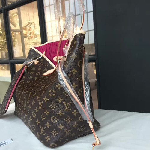 l0*is-V*t0n-neverfull-replica-bag