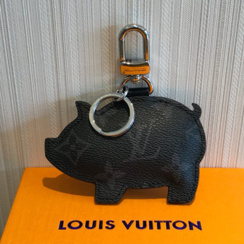 l0*is-V*t0n-pig-bag-charm-and-key-holder