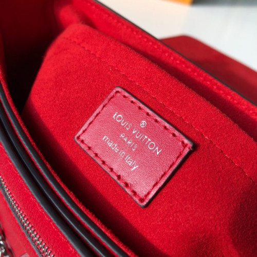 l0*is-V*t0n-saddle-bag