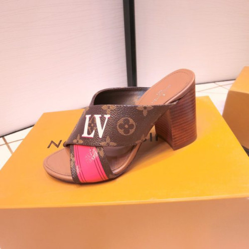 l0*is-V*t0n-sandals-6