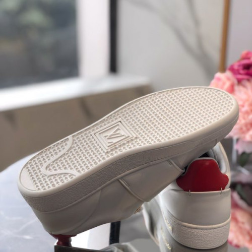 l0*is-V*t0n-shoes-154-2-5-5-2