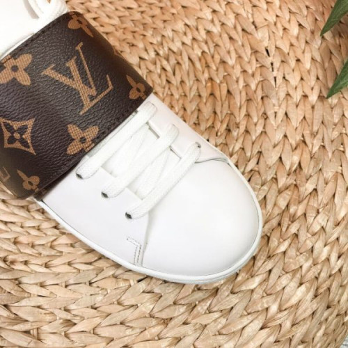 l0*is-V*t0n-shoes-154-2-5-5-8-4