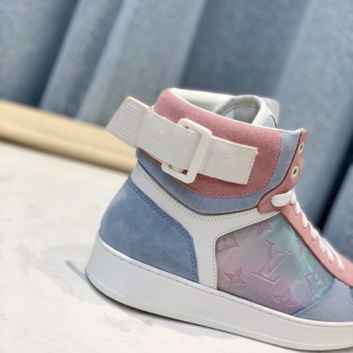 l0*is-V*t0n-shoes-5-6-7-2-3-6-4-2