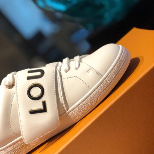 l0*is-V*t0n-shoes-51