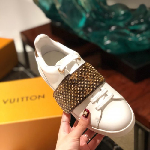 l0*is-V*t0n-shoes-62