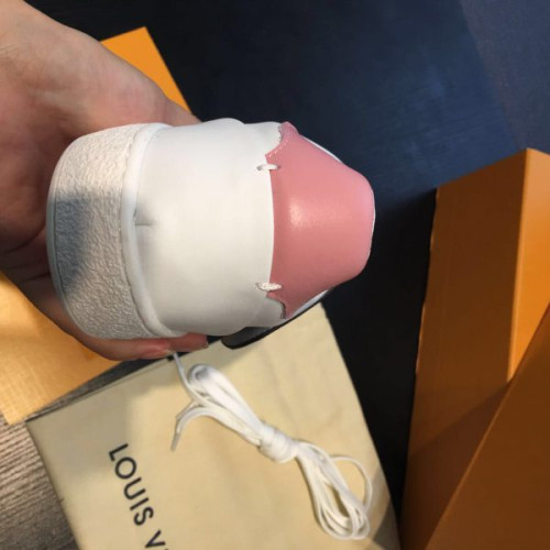 l0*is-V*t0n-sneakers-9