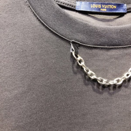 l0*is-V*t0n-t-shirt-22