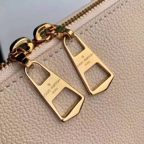 l0*is-V*t0n-tote-bb-3