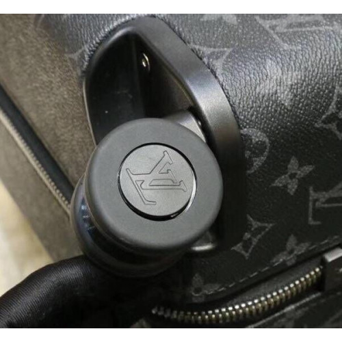 l0*is-V*t0n-travel-box-4