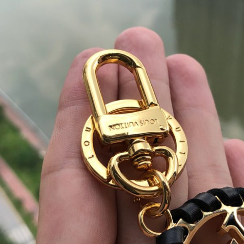 l0*is-V*t0n-very-bag-charm-and-key-holder