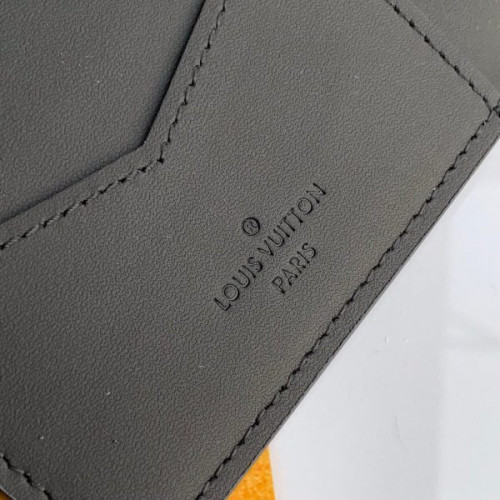 l0*is-V*t0n-wallet-100