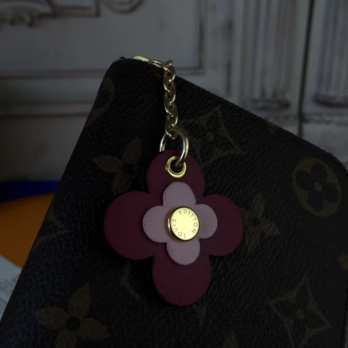 l0*is-V*t0n-wallet-10