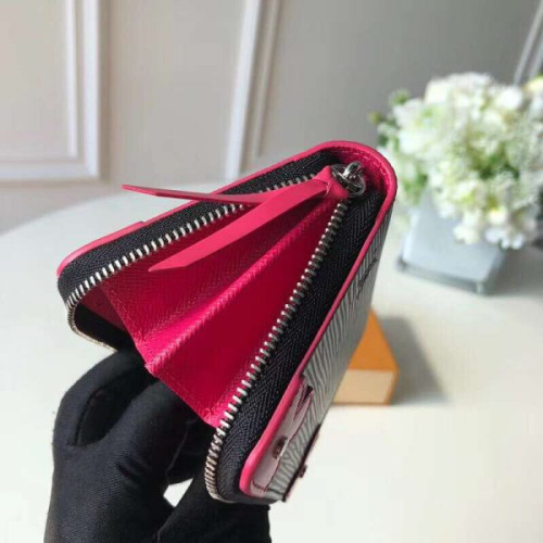 l0*is-V*t0n-wallet-15