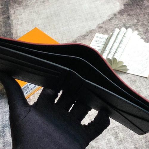 l0*is-V*t0n-wallet-33