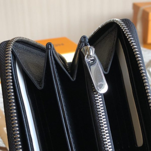 l0*is-V*t0n-wallet-41