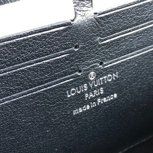 l0*is-V*t0n-wallet-41