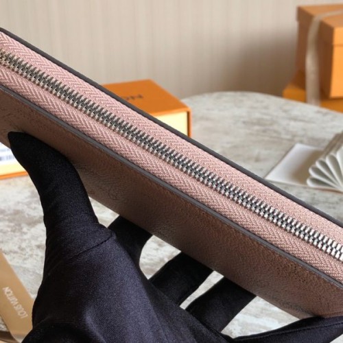 l0*is-V*t0n-wallet-42