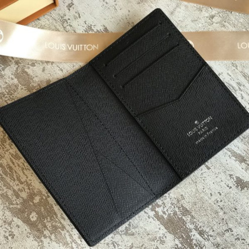 l0*is-V*t0n-wallet-43