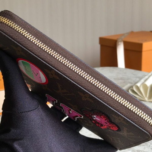 l0*is-V*t0n-wallet-44