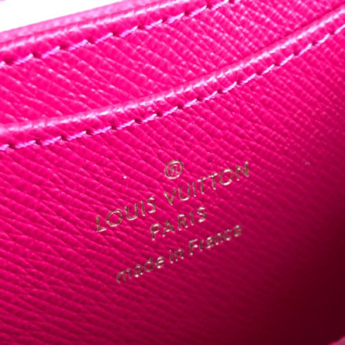 l0*is-V*t0n-wallet-46