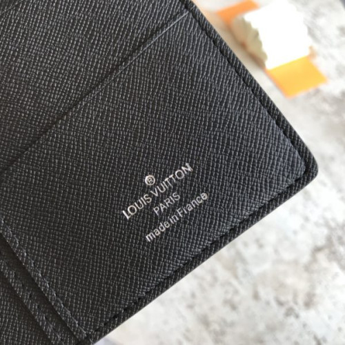 l0*is-V*t0n-wallet-55