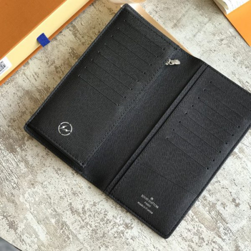 l0*is-V*t0n-wallet-55