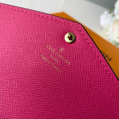 l0*is-V*t0n-wallet-78