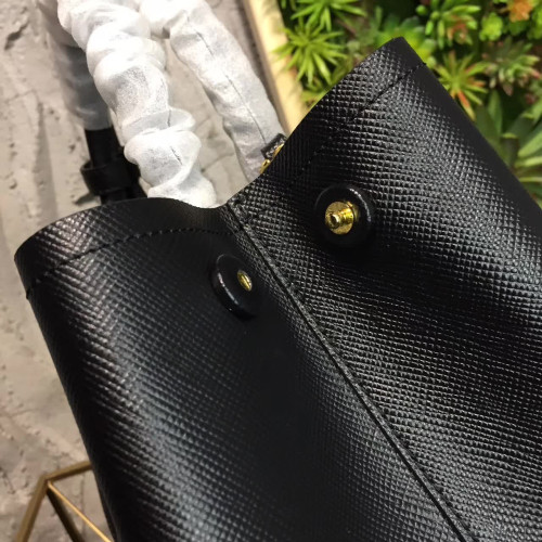 Pra*a-bibliotheque-2