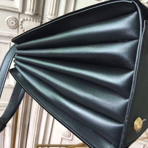 Pra*a-bibliotheque-replica-bag-black-10