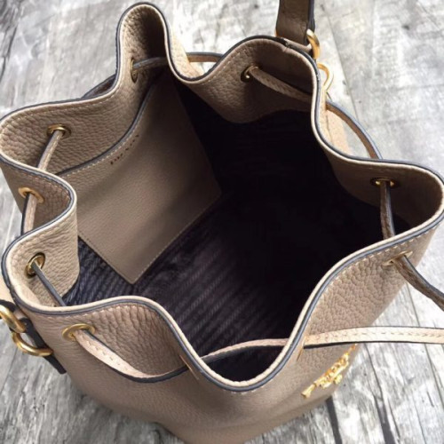 Pra*a-bucket-bag-3
