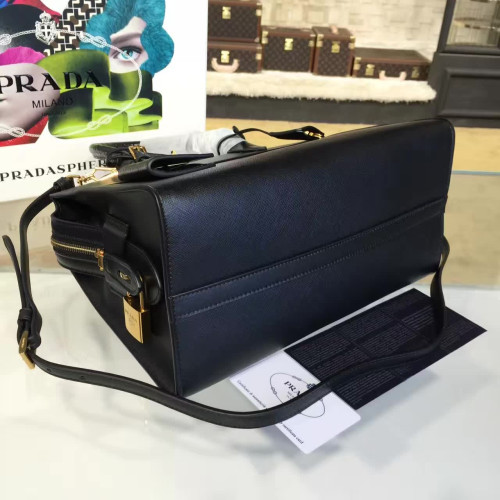Pra*a-esplanade-replica-bag-black-4