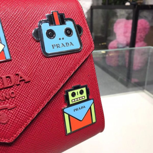 Pra*a-monochrome-logo