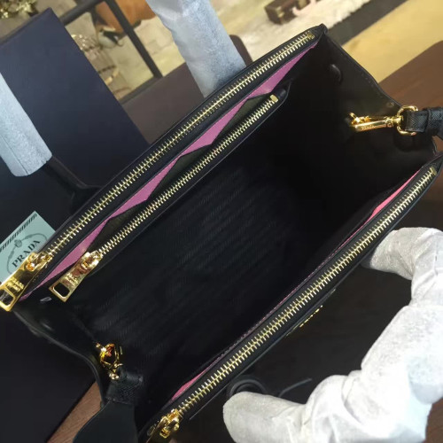 Pra*a-paradigme-replica-bag-beige-4