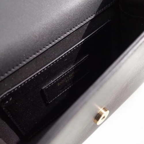 Y*L-monogram-kate-60